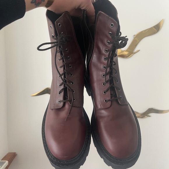 Brown/Burgundy Combat Boots - size 10 - Picture 2 of 5